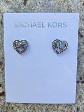 Michael Kors MK Heart Crystal Stud Earrings Silver Tone NWT